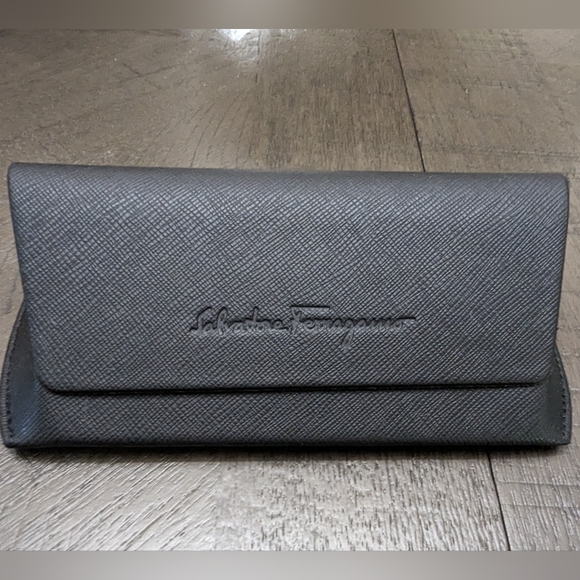 New - Salvatore Ferragamo Sunglasses - Picture 3 of 8